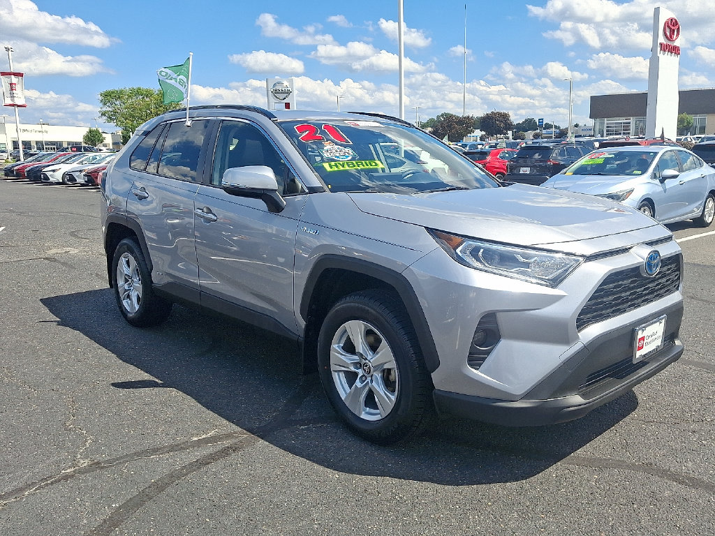 Thumbnail: 2021 Toyota RAV4 - 3