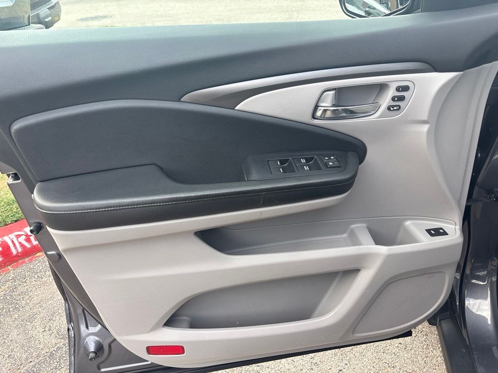 car-gallery-12
