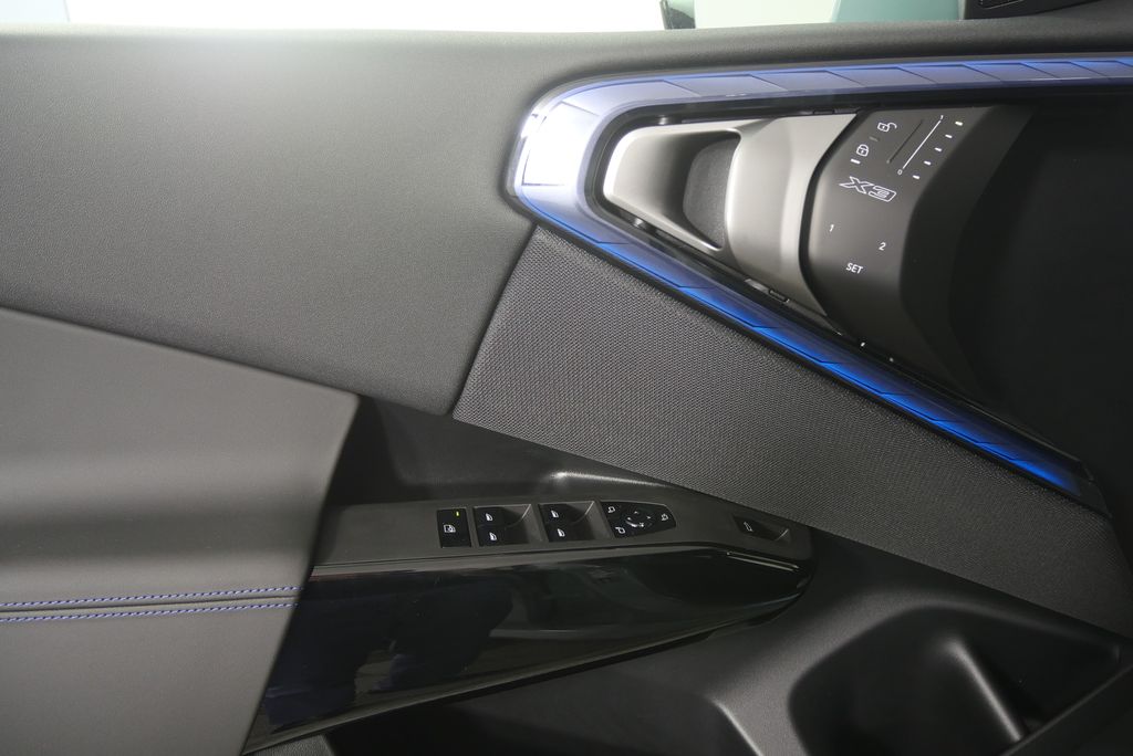 Thumbnail: 2026 BMW X3 - 8