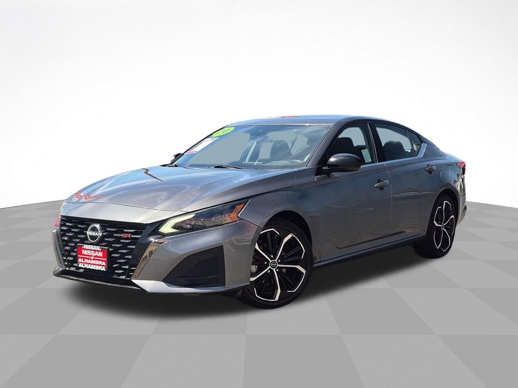 Gray (Gun Metallic) 2024 Nissan Altima Sedan Front-Wheel Drive Continuously Variable Transmission