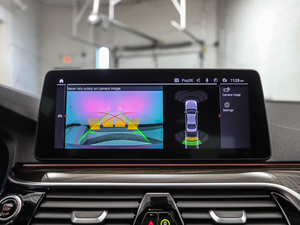 2022 BMW 5 Series 540i xDrive 17