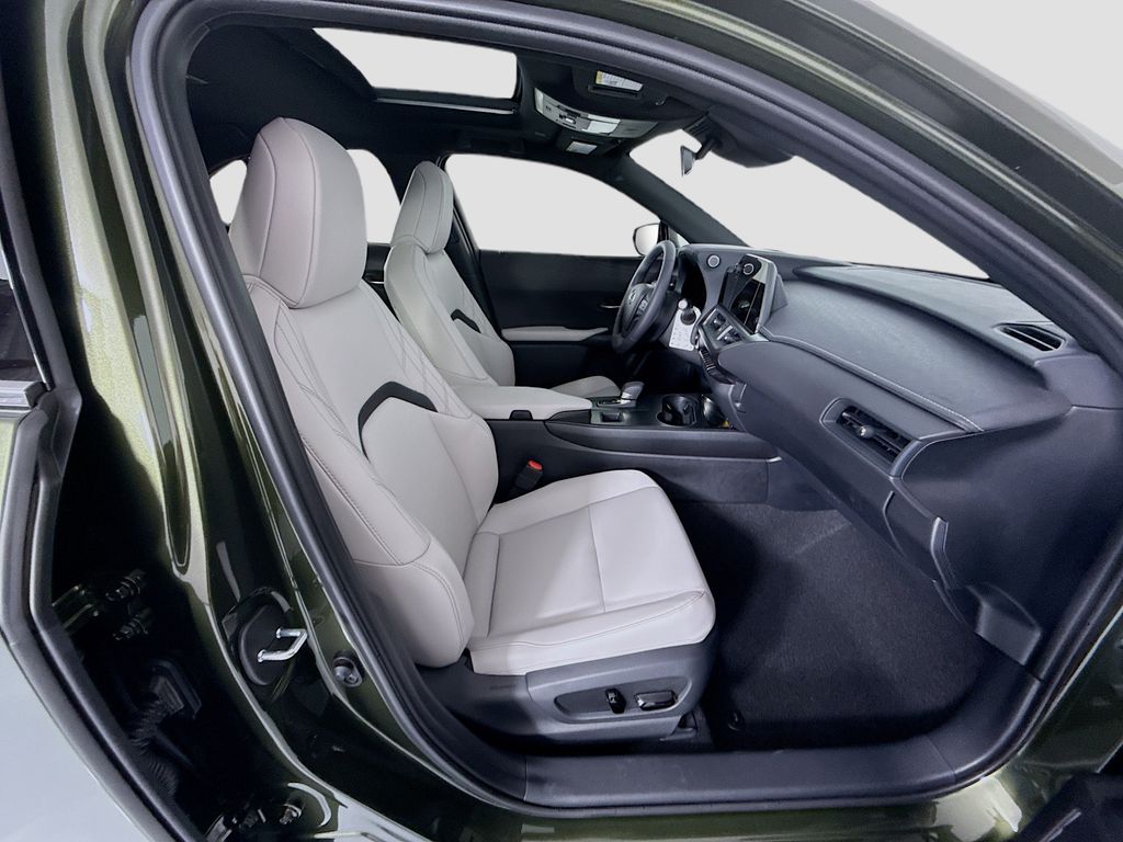 Thumbnail: 2026 Lexus UX - 21