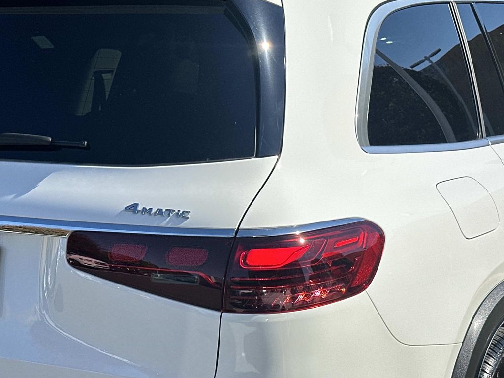 Thumbnail: 2024 Mercedes-Benz GLS - 7