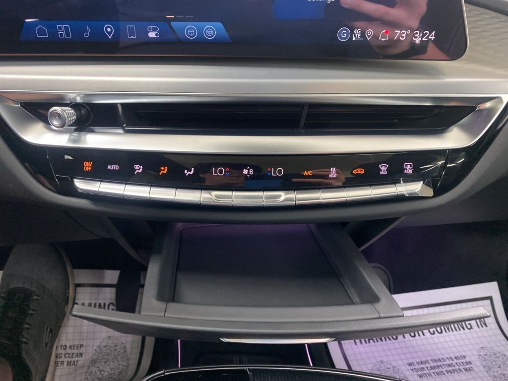 2025 Cadillac LYRIQ Luxury photo