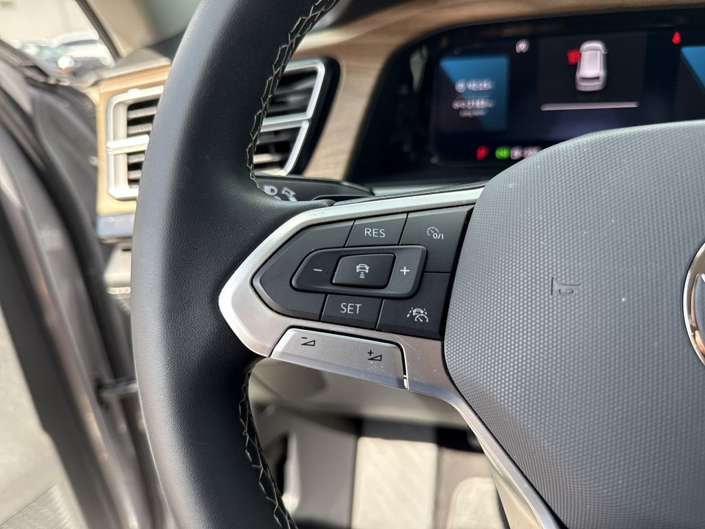 2024 Volkswagen Atlas 2.0T SE w/Technology Silver at DeMontrond Auto Country