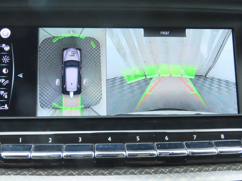 Thumbnail: 2023 Rolls-Royce Cullinan - 16