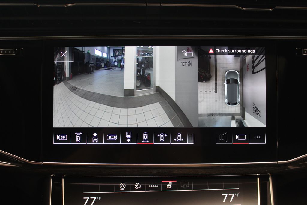 Thumbnail: 2026 Audi Q8 - 24