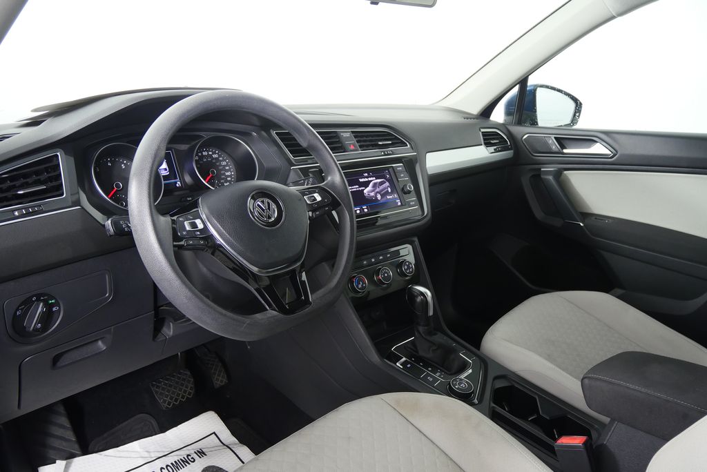 Thumbnail: 2018 Volkswagen Tiguan - 10