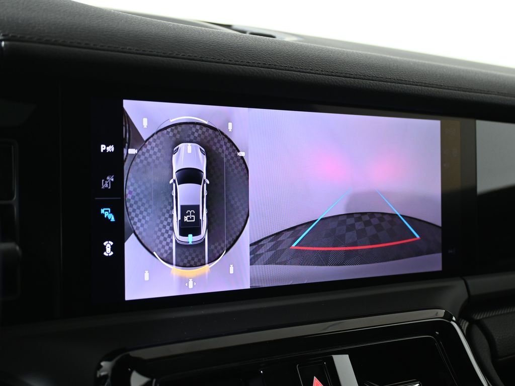 Thumbnail: 2026 Porsche Panamera - 26