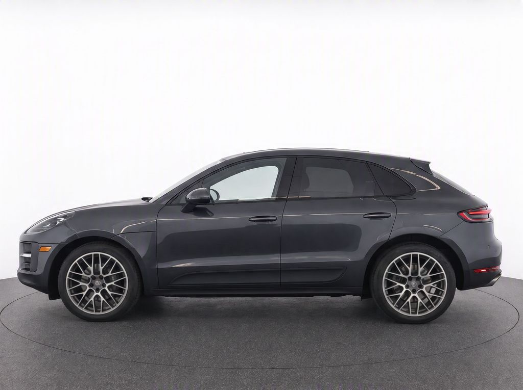 Thumbnail: 2020 Porsche Macan - 32