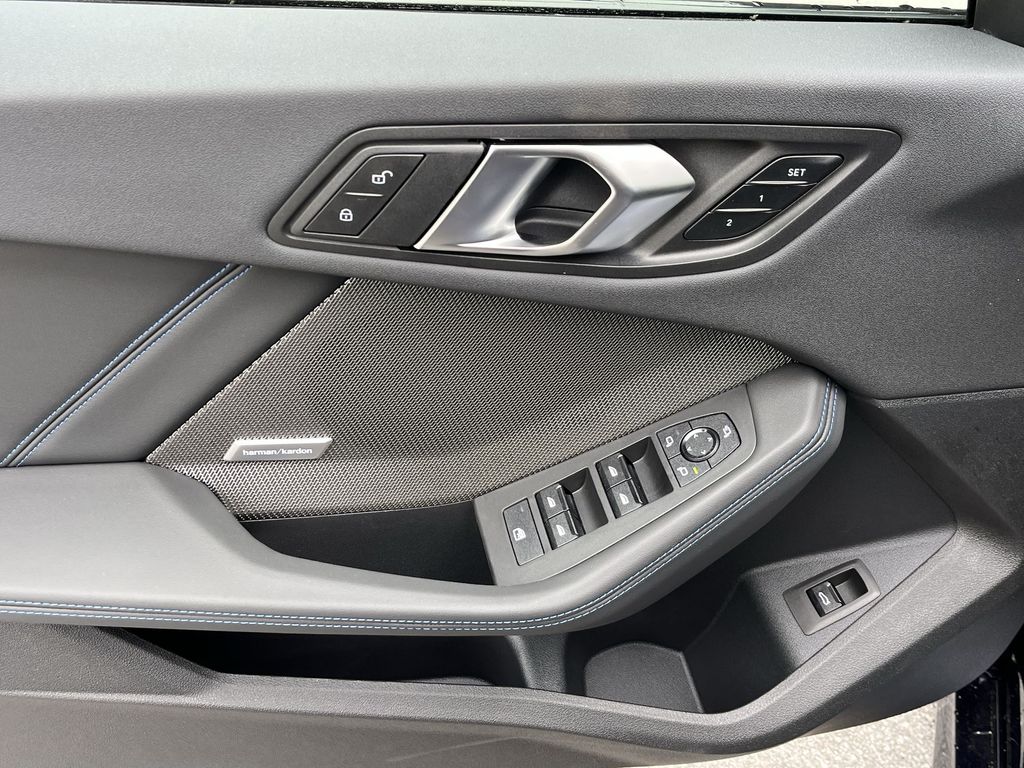 Thumbnail: 2025 BMW 2 Series - 13