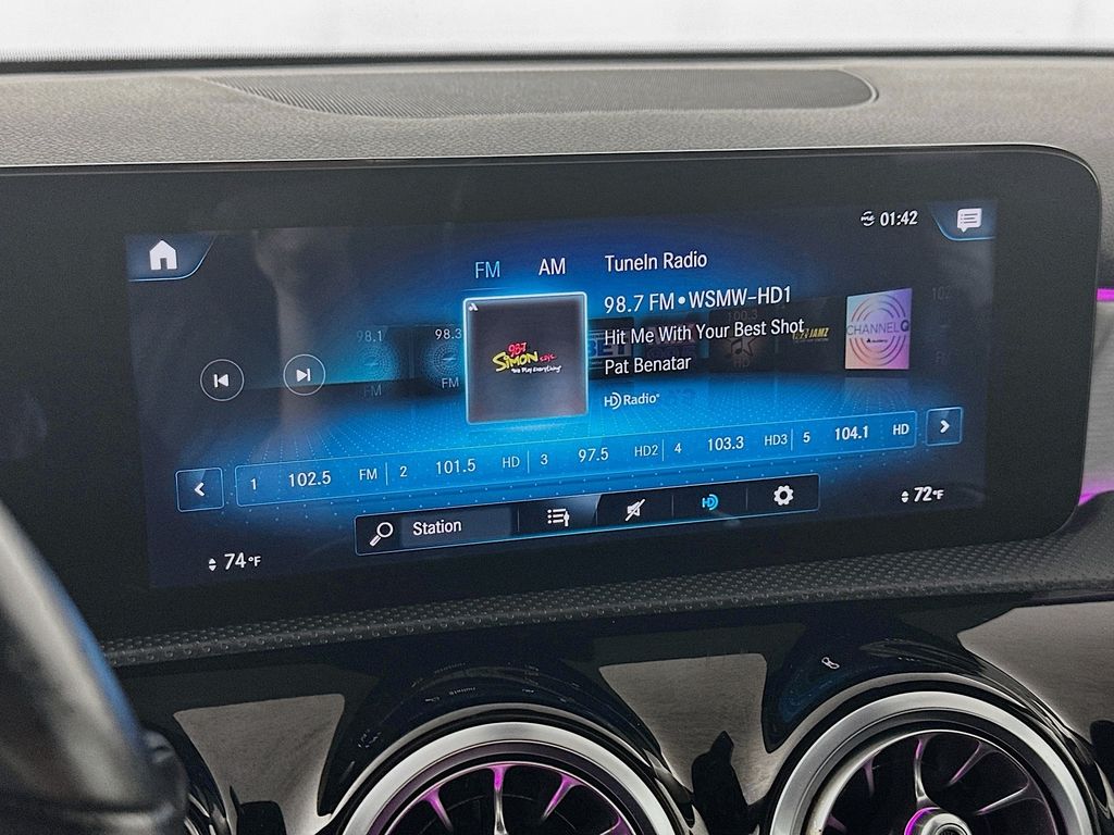 Used 2021 Gray Mercedes-Benz A 220 image 17