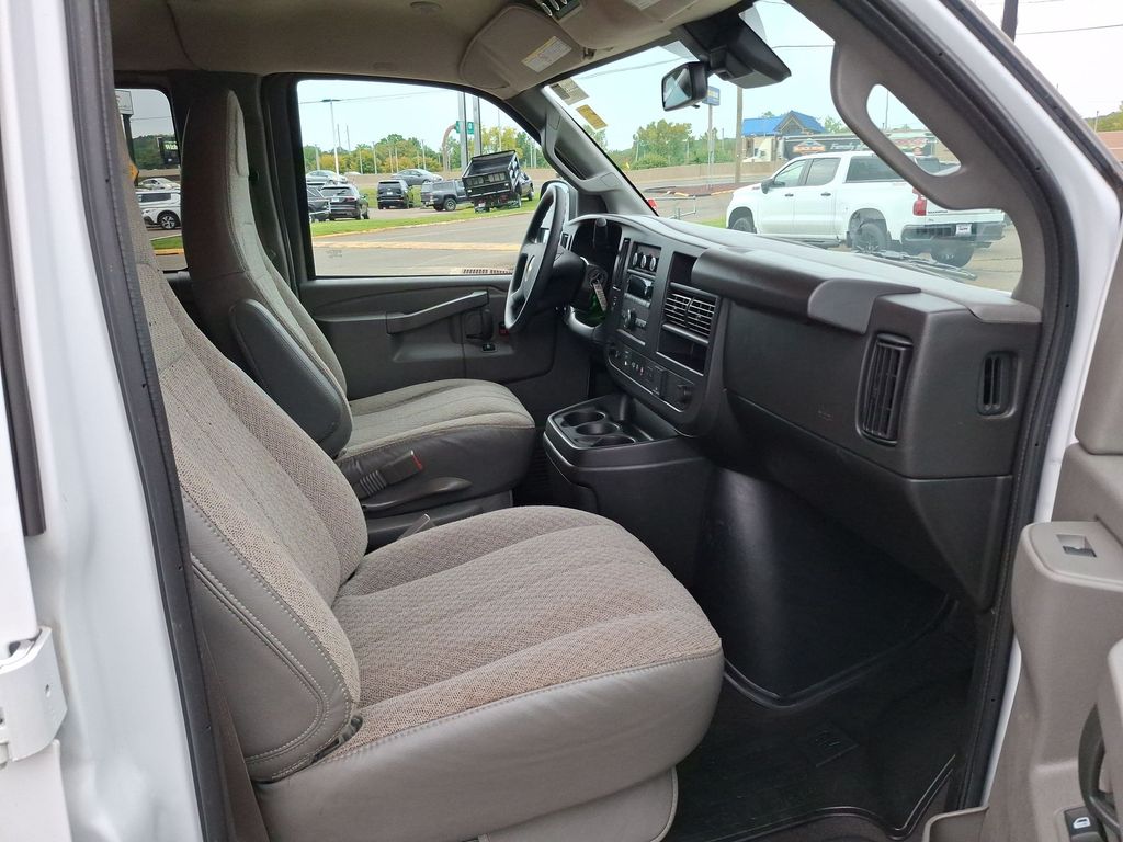 Used 2025 Chevrolet Express 3500 Van