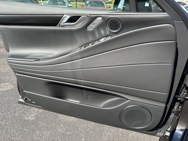 Thumbnail: 2025 Genesis G80 - 29