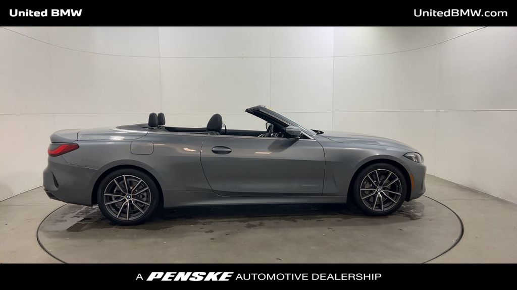 Thumbnail: 2025 BMW 4 Series - 9