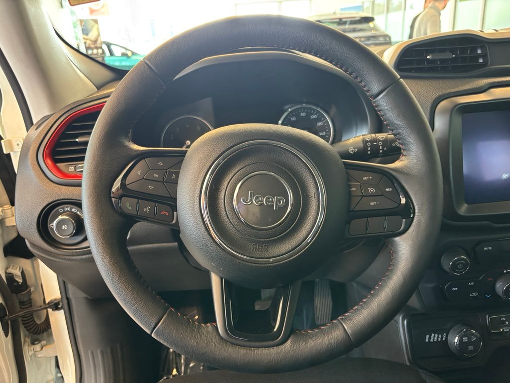 2022 Jeep Renegade Trailhawk