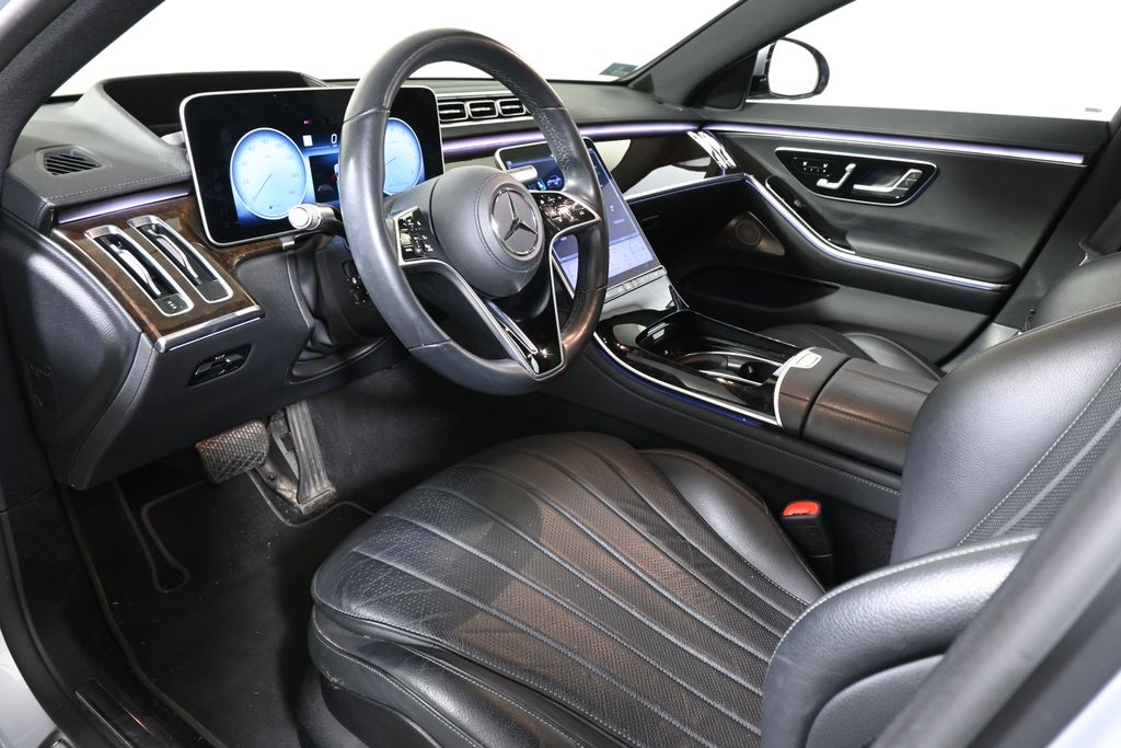 Thumbnail: 2022 Mercedes-Benz S-Class - 4