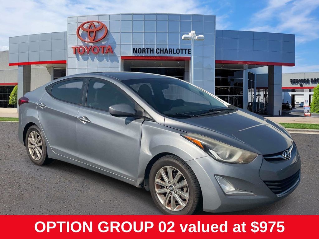 Titanium Gray Metallic 2014 Hyundai Elantra Sedan Front-Wheel Drive 6-Speed Automatic Overdrive