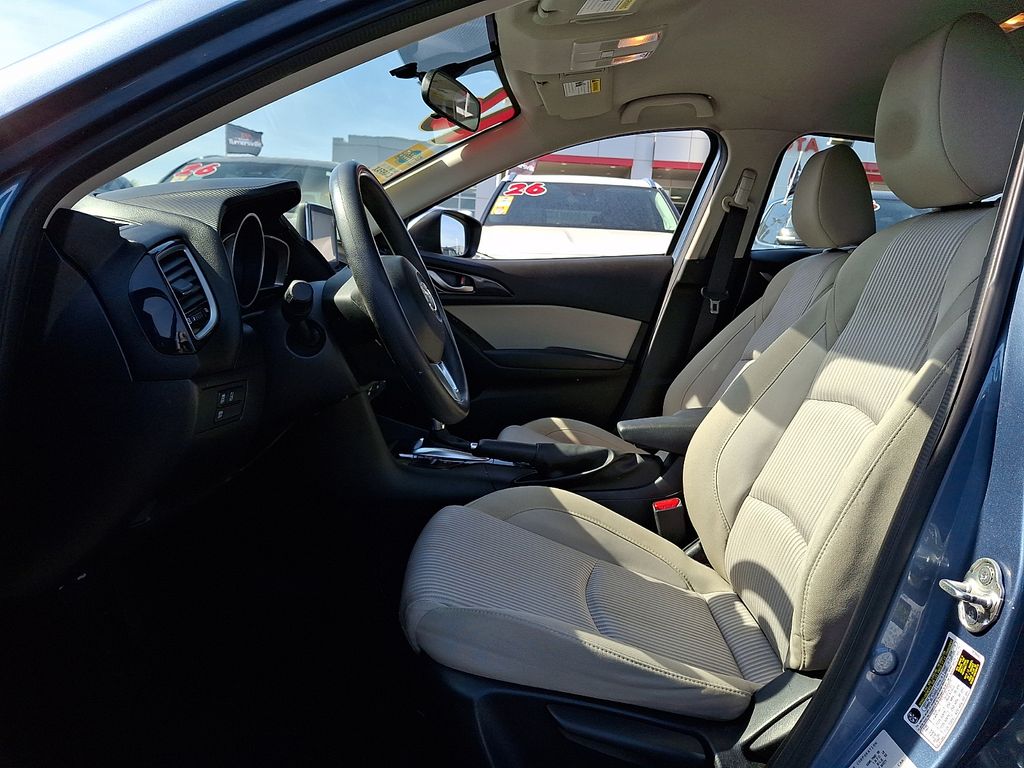 Thumbnail: 2016 Mazda Mazda3 - 13