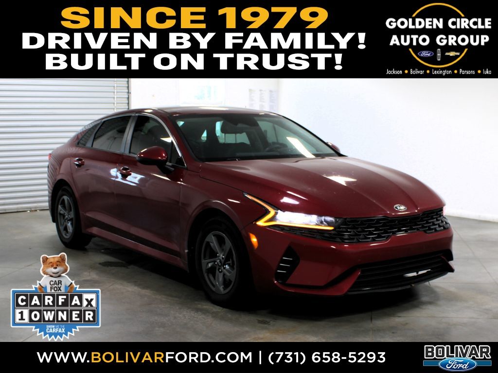 Passion Red 2021 Kia K5 Sedan Front-Wheel Drive 8-Speed Automatic