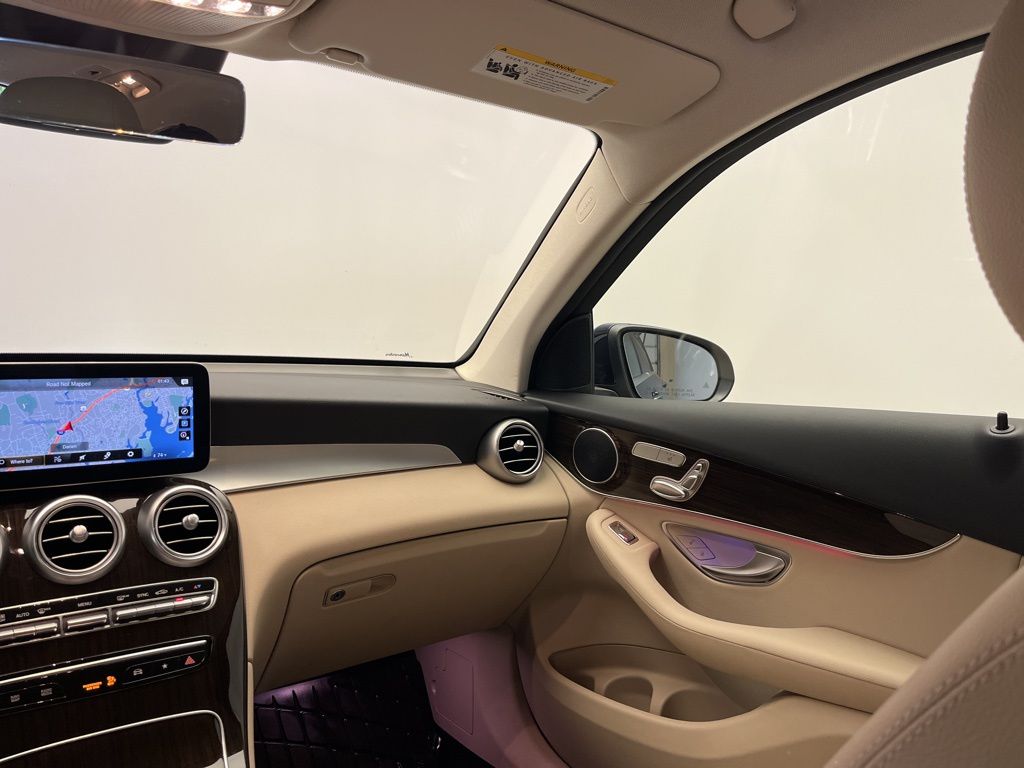 Thumbnail: 2021 Mercedes-Benz GLC - 26
