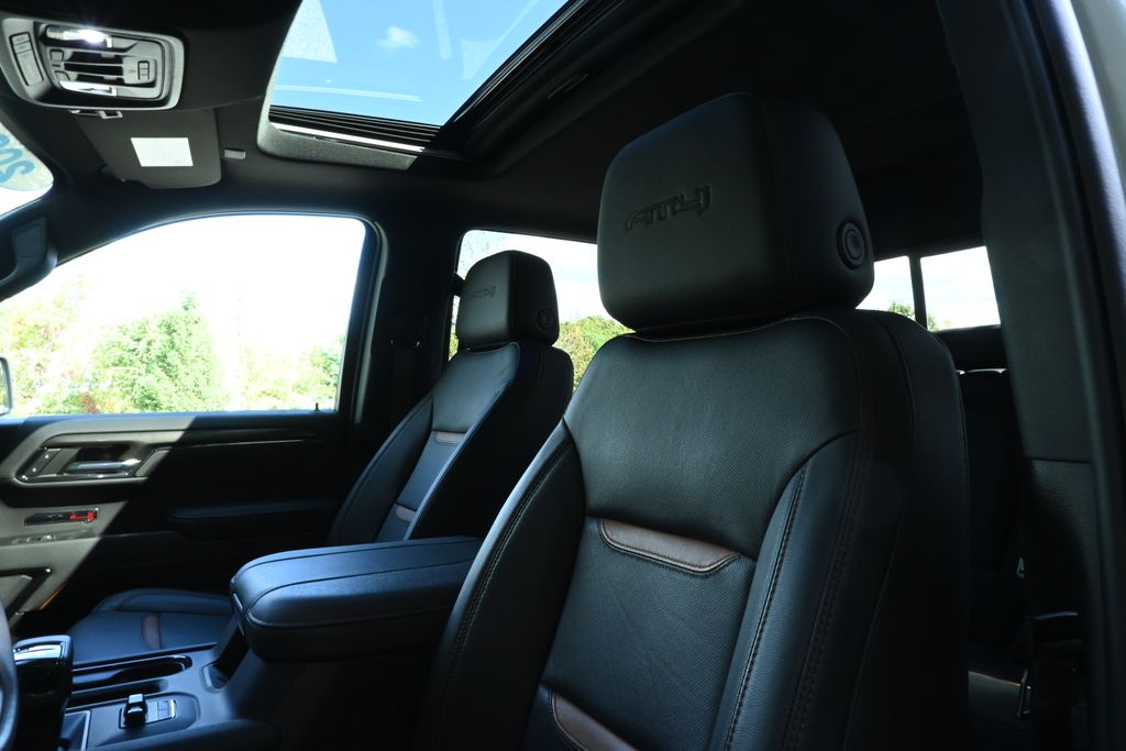 Thumbnail: 2024 GMC Sierra 1500 - 16