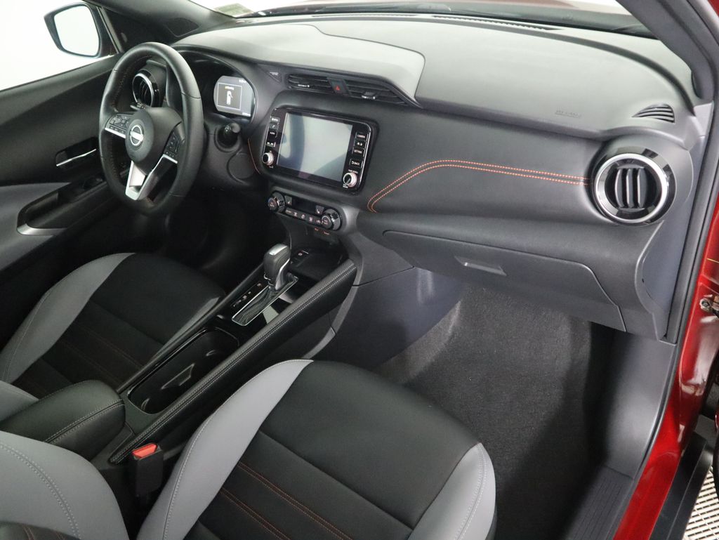 Thumbnail: 2023 Nissan Kicks - 17