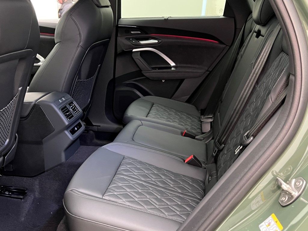 Thumbnail: 2025 Audi SQ5 - 23