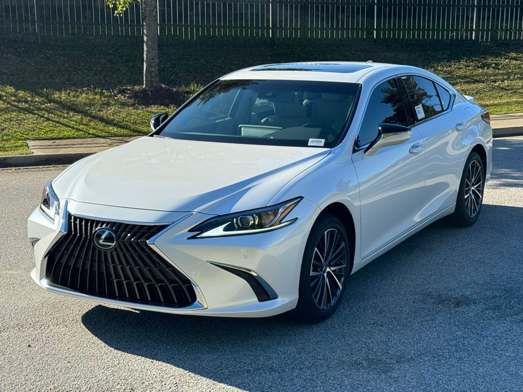 2025 Lexus ES 300h 9