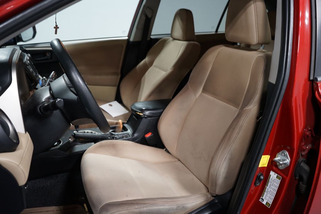 Thumbnail: 2013 Toyota RAV4 - 6