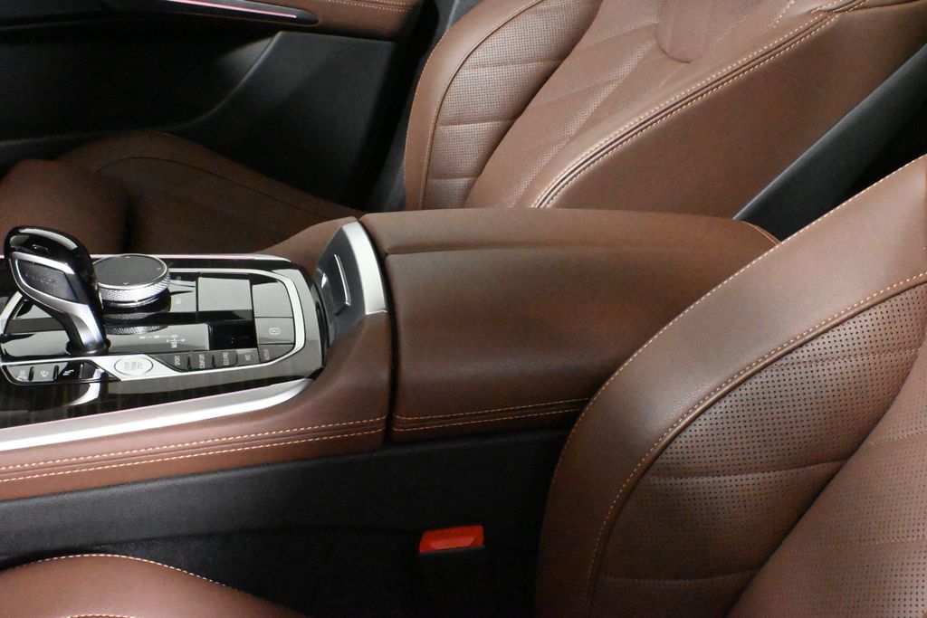 Thumbnail: 2023 BMW X5 - 25