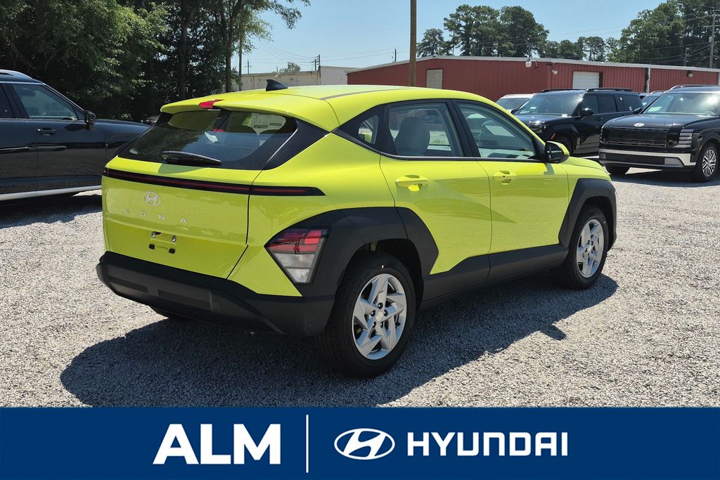 New 2027  Hyundai SE image 5