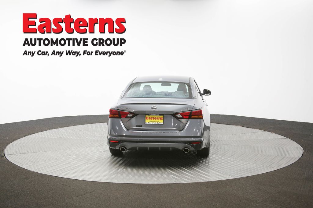 Used 2022 Gray Nissan 2.5 SV image 35