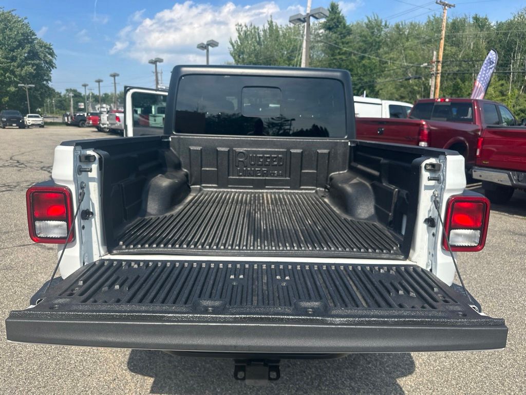 Used 2023 Jeep Gladiator Truck