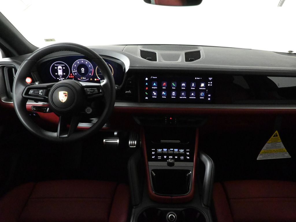Thumbnail: 2025 Porsche Cayenne - 17
