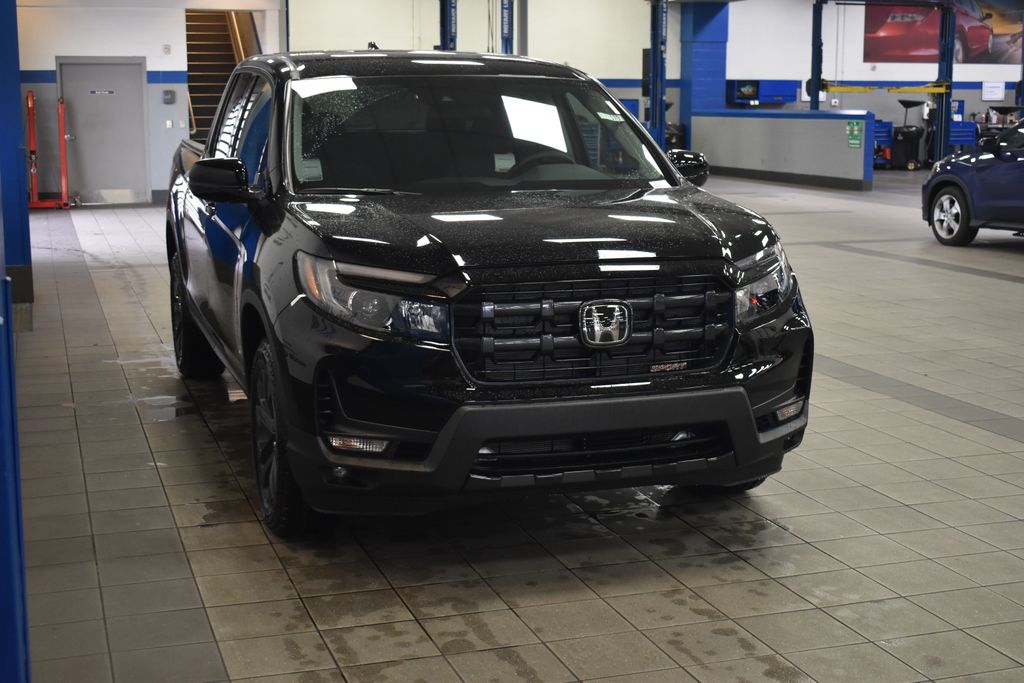 2025 Honda Ridgeline Sport 3