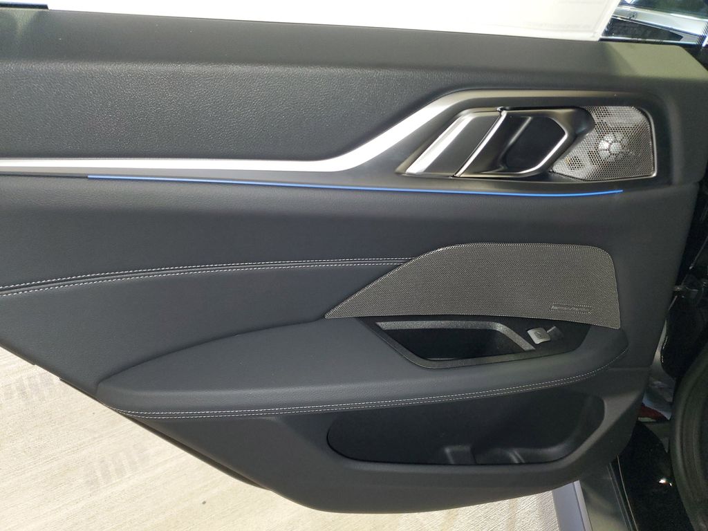 New 2026 Black BMW eDrive40 image 9