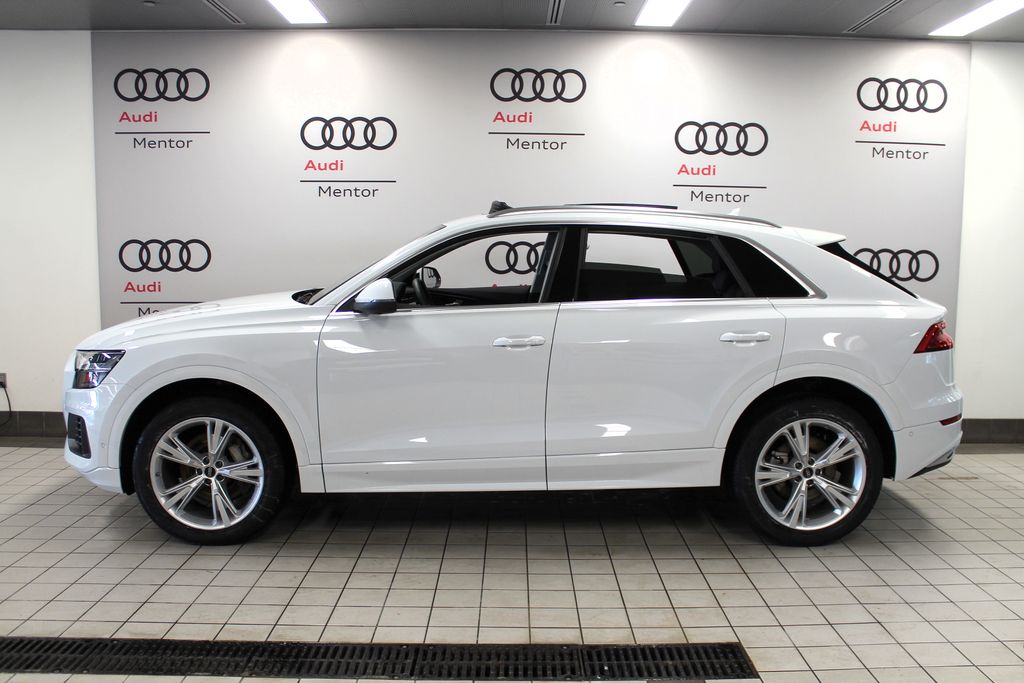 Thumbnail: 2023 Audi Q8 - 3