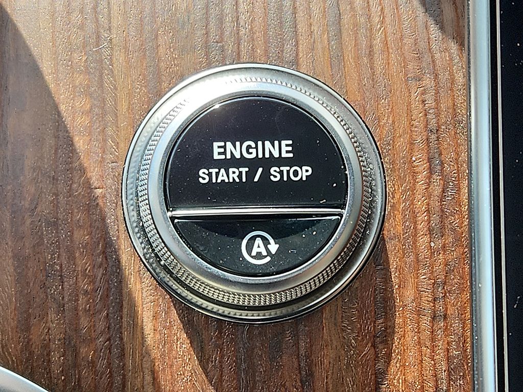 Thumbnail: 2026 Mercedes-Benz GLC - 25