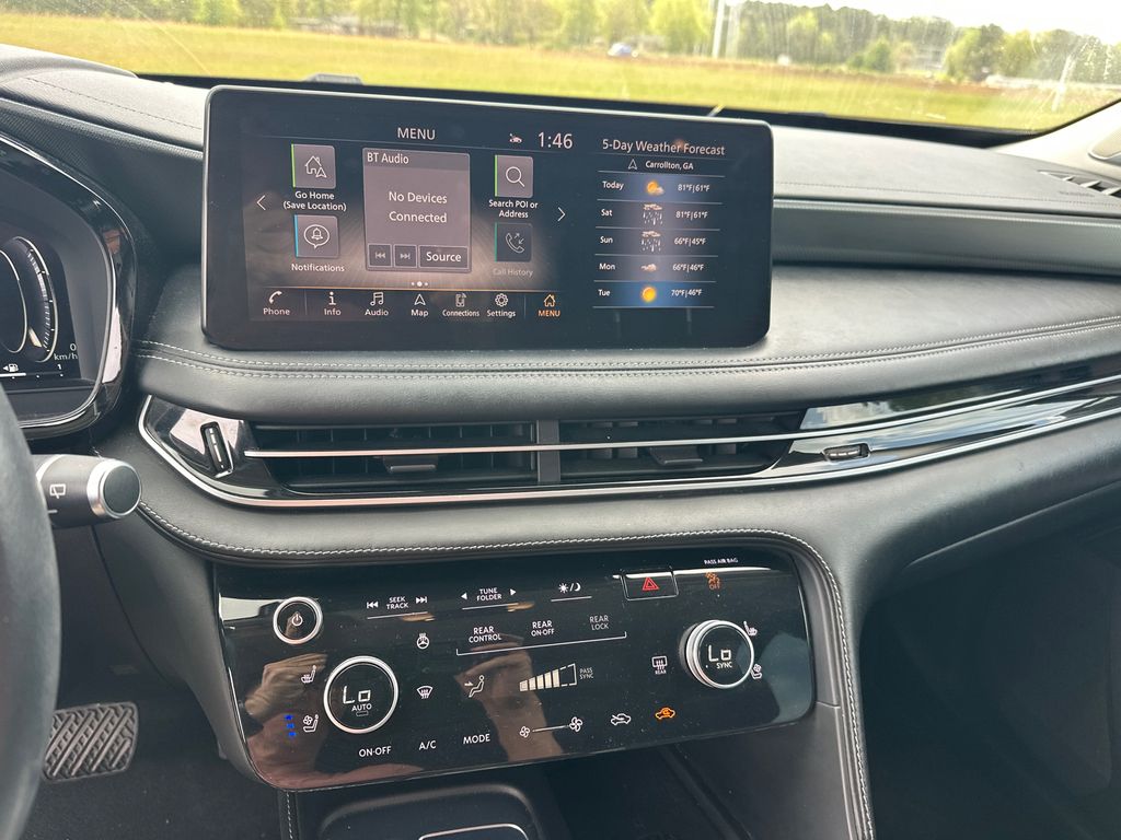 Used 2023 Black INFINITI LUXE image 28