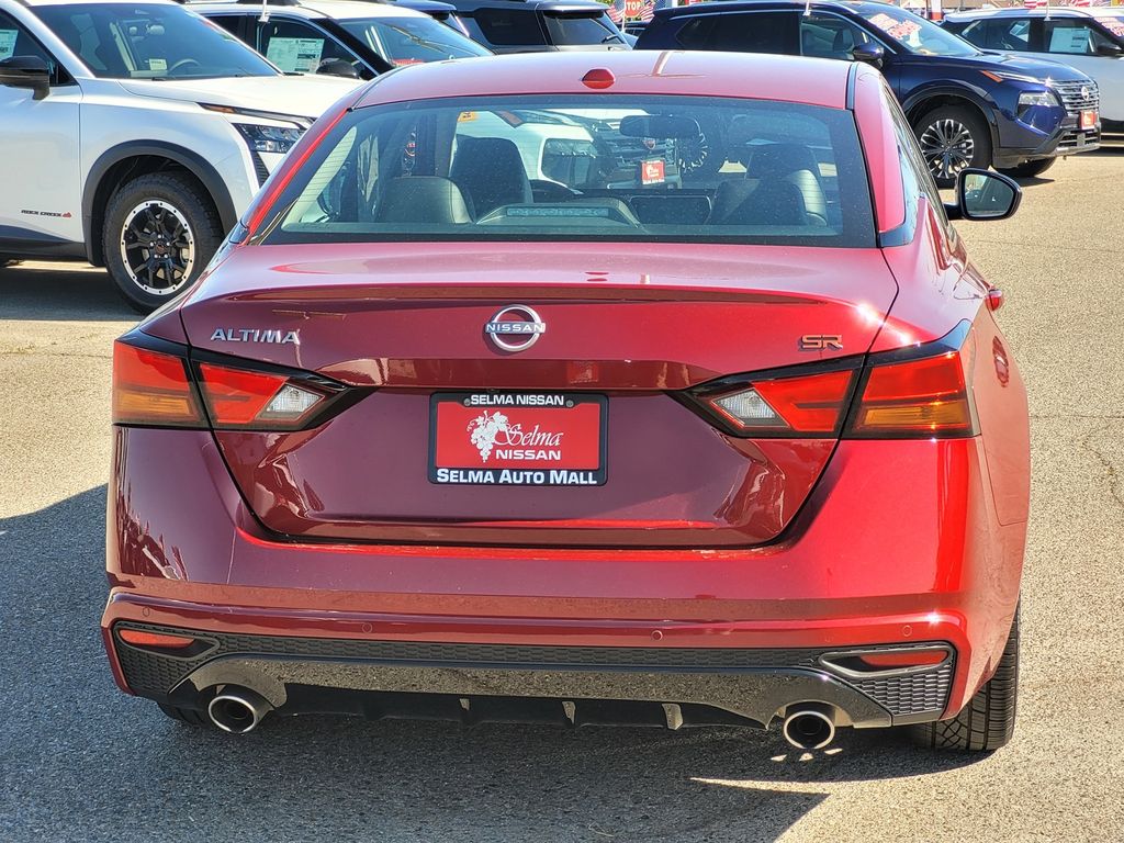 View vehicle photo 5