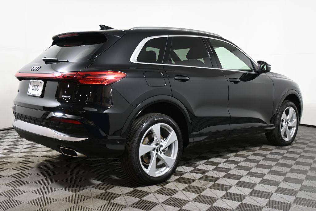 Thumbnail: 2025 Audi Q5 - 7