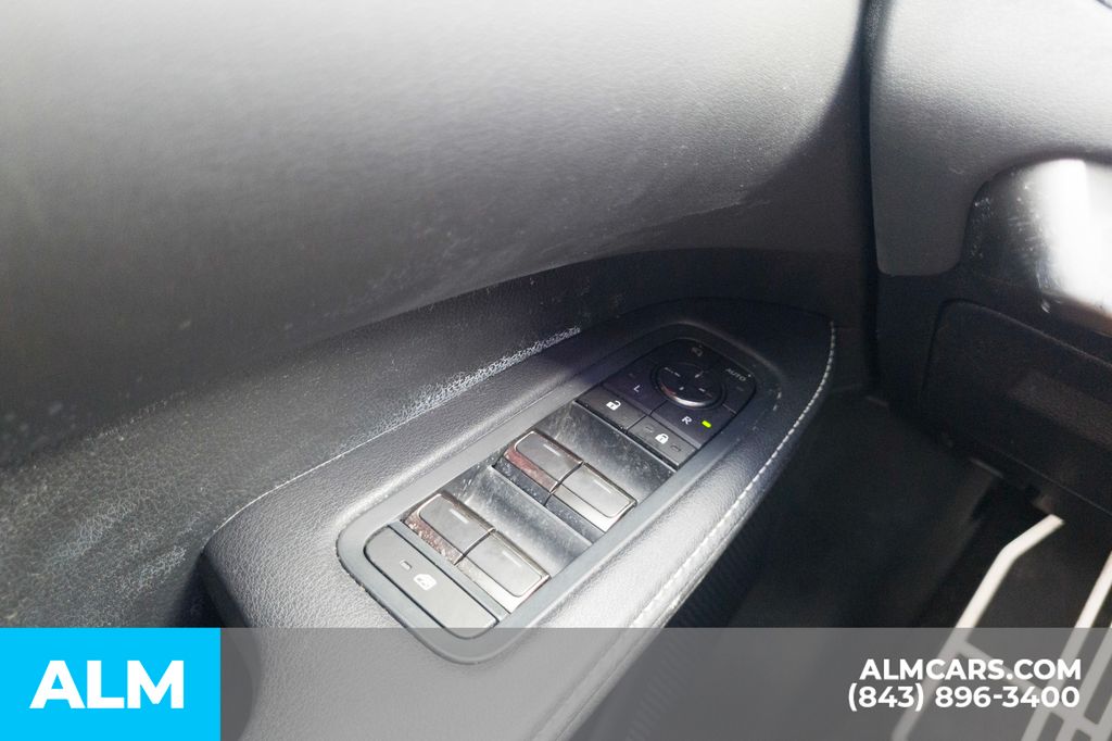 Used 2023 Ultra White Lexus 500h F SPORT Performance image 37