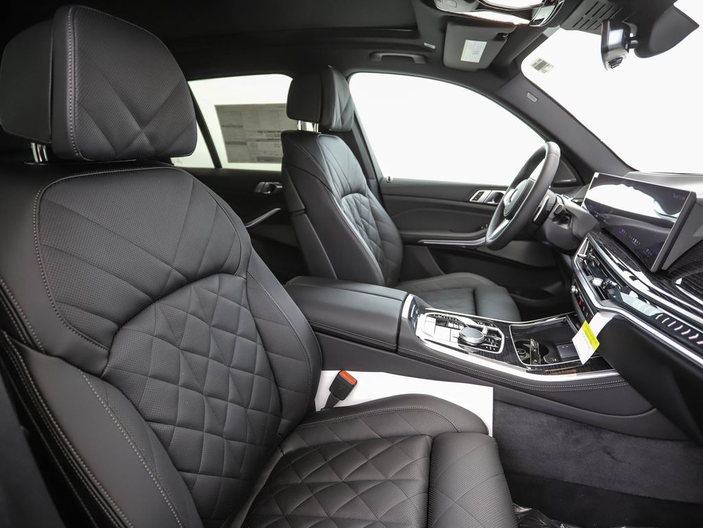 Thumbnail: 2026 BMW X5 - 31