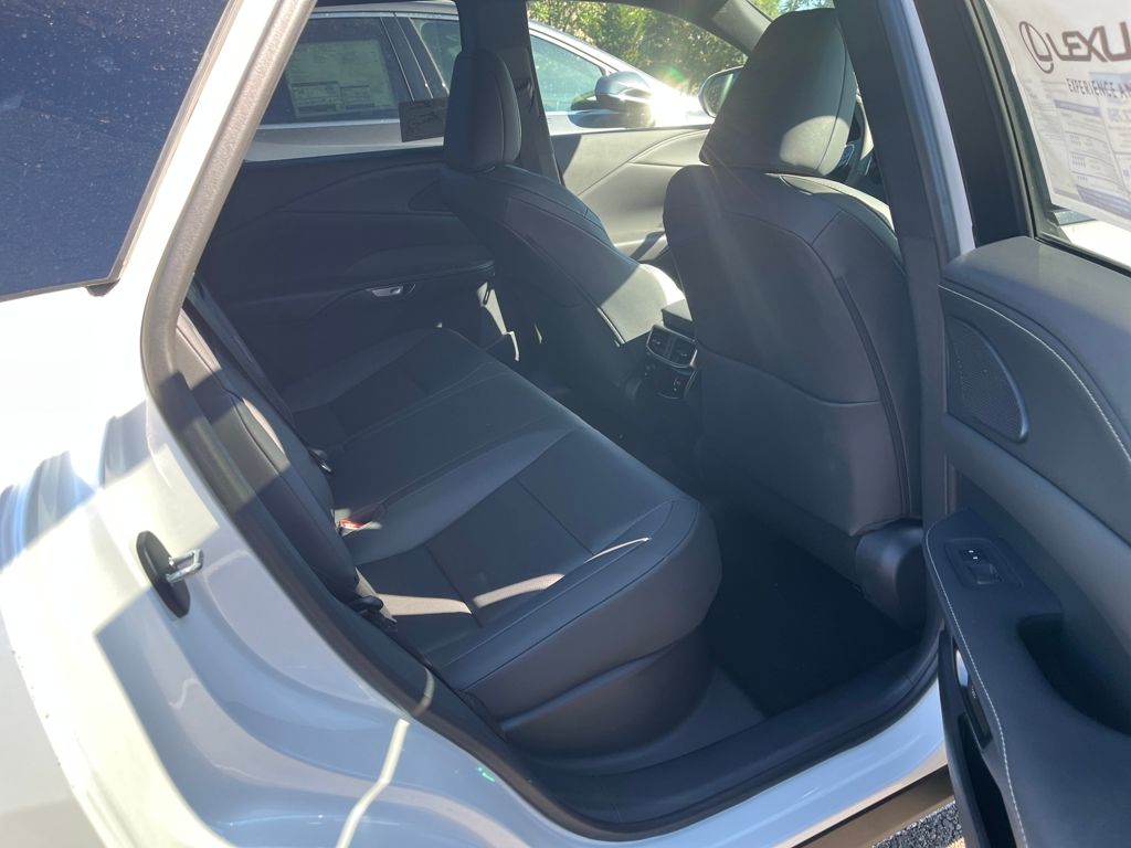 2025 Lexus RX 350 Premium AWD photo 8