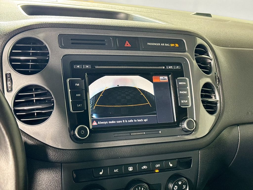 2015 Volkswagen Tiguan SE