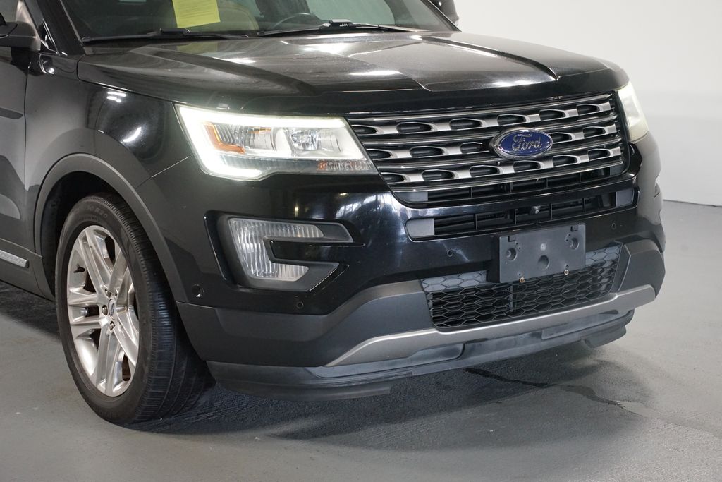 Thumbnail: 2017 Ford Explorer - 4