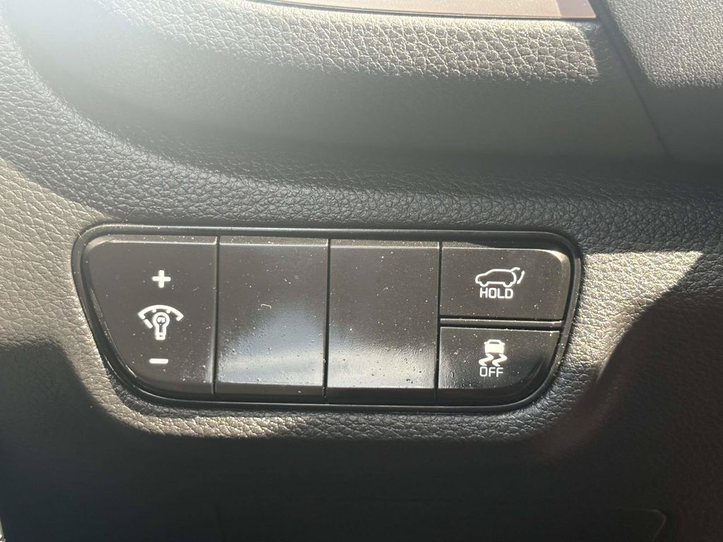Used 2024 Blue Kia SX image 21