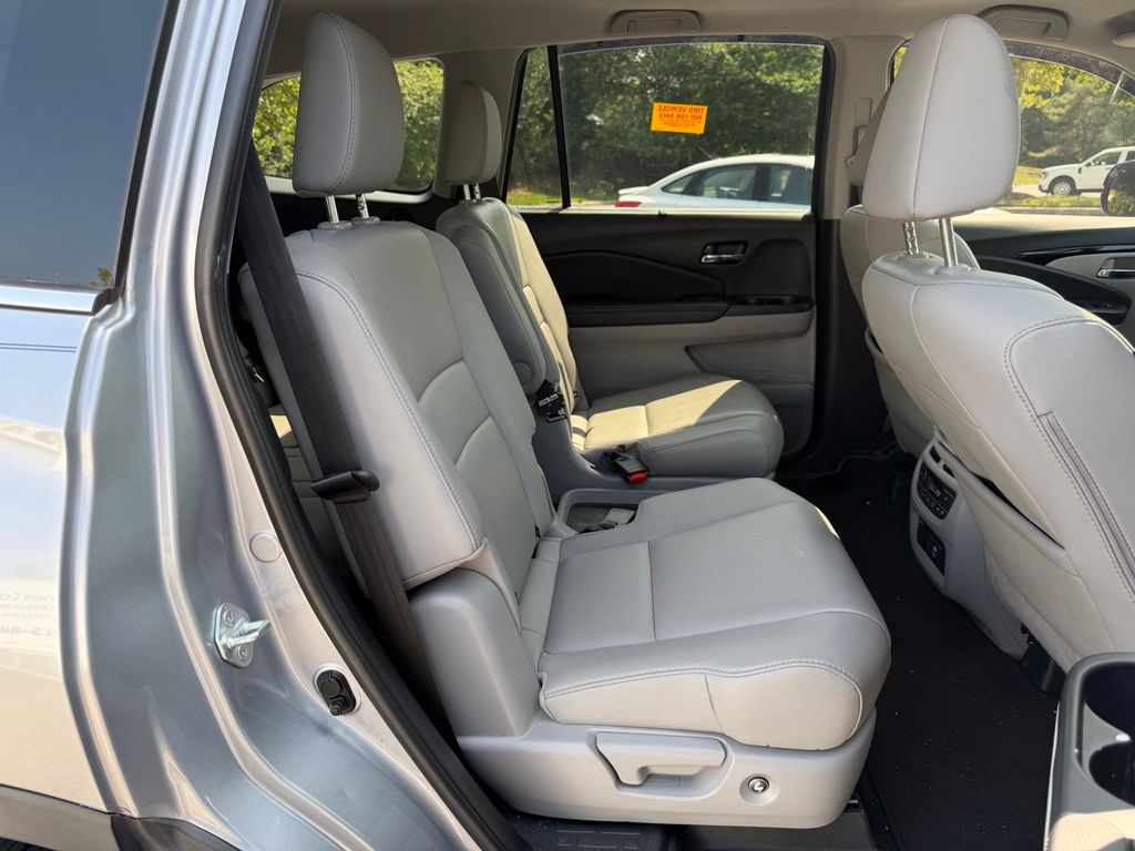 2021 Honda Pilot AWD Touring 7 Passenger