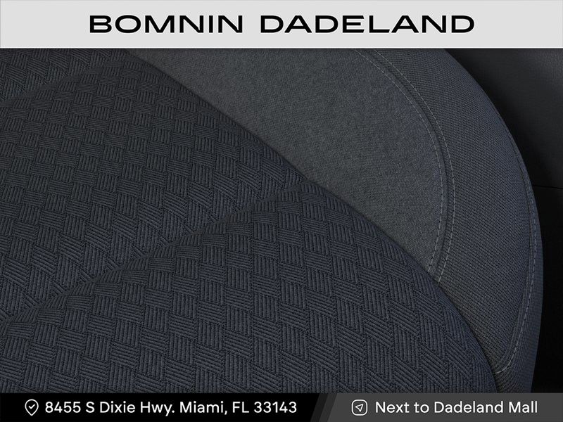 2025 Chevrolet Silverado 3500HD LT photo